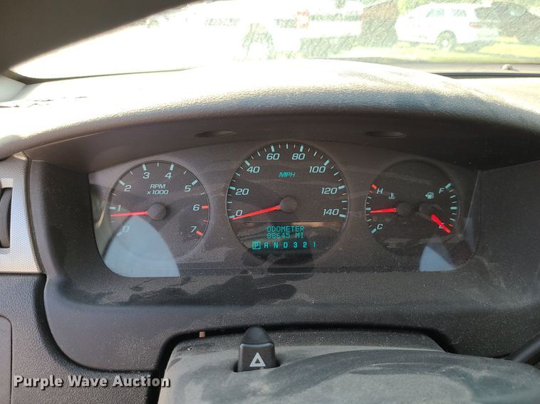 image for item MJ9292 2001 Chevrolet Impala Police Cruiser