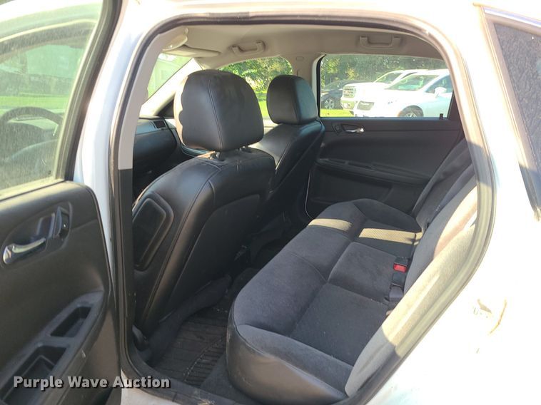 image for item MJ9292 2001 Chevrolet Impala Police Cruiser