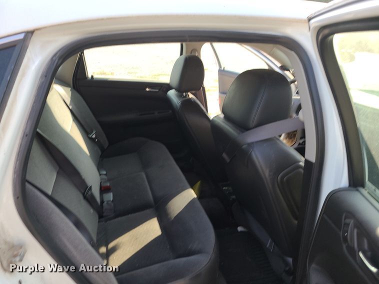 image for item MJ9292 2001 Chevrolet Impala Police Cruiser