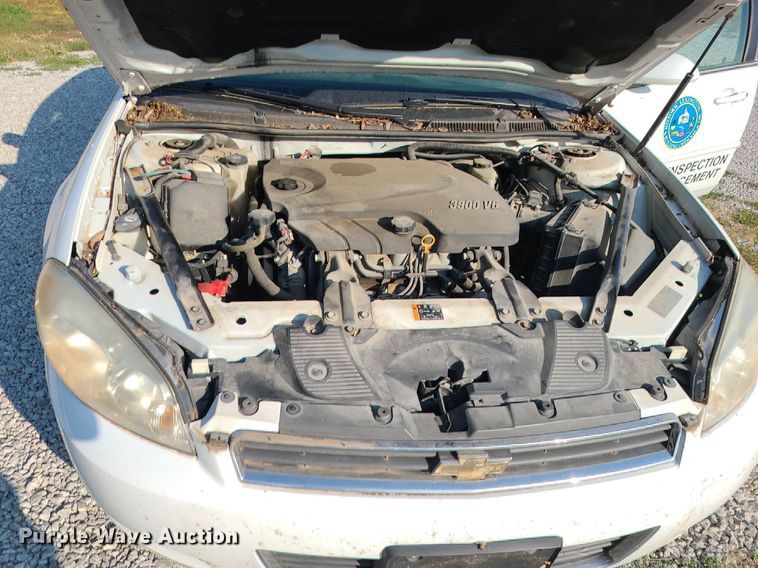 image for item MJ9292 2001 Chevrolet Impala Police Cruiser