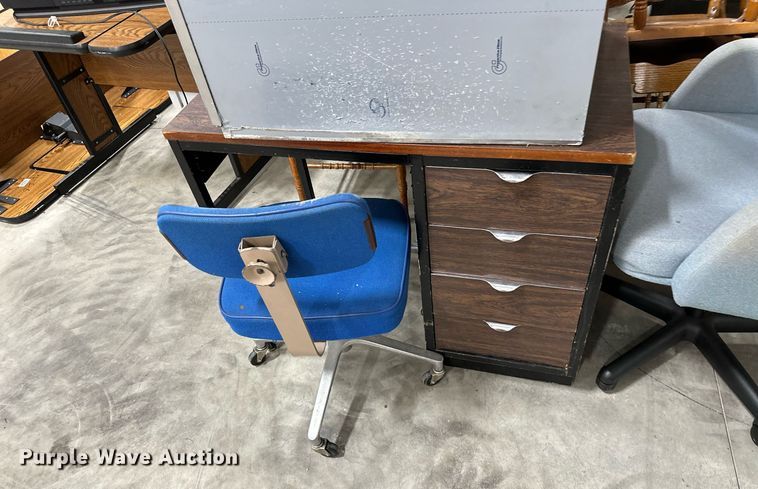 image for item ML9250 Furniture