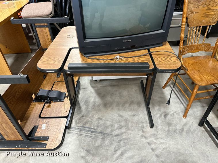 image for item ML9250 Furniture