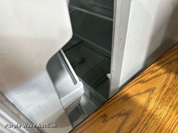 image for item ML9250 Furniture