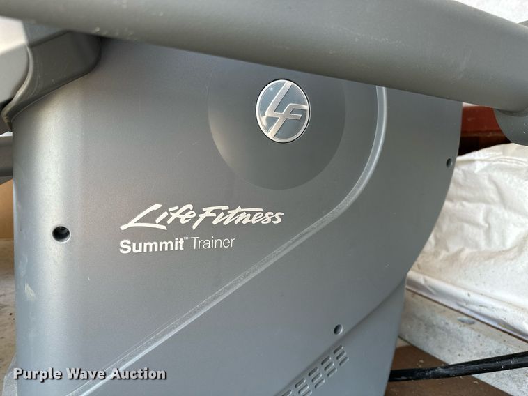 image for item ML9274 (2) Life Fitness Ellipticals