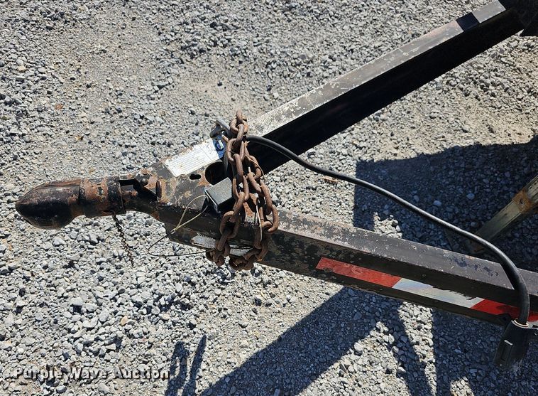 image for item MP9325 2004 Eagle  utility trailer