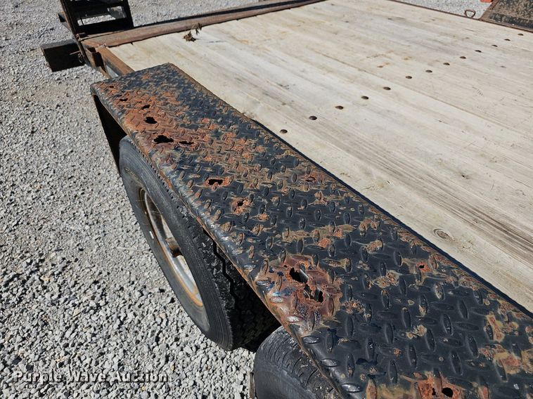 image for item MP9325 2004 Eagle  utility trailer