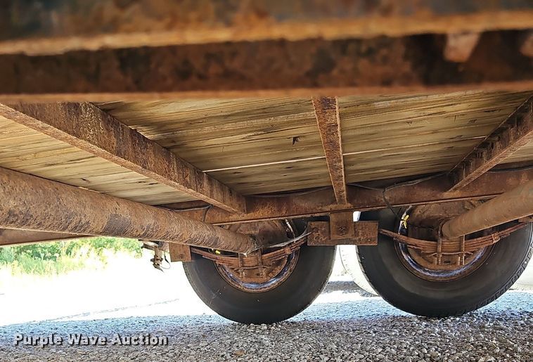 image for item MP9325 2004 Eagle  utility trailer