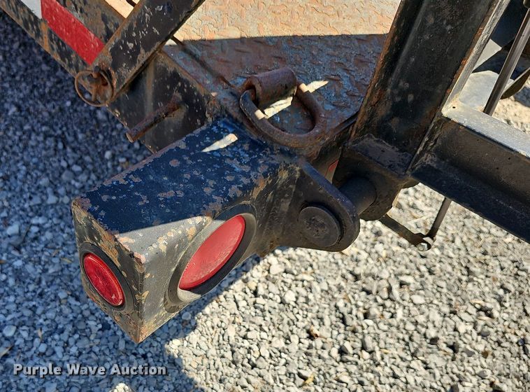 image for item MP9325 2004 Eagle  utility trailer