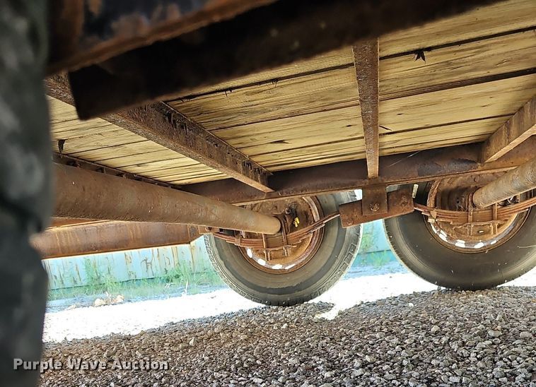 image for item MP9325 2004 Eagle  utility trailer