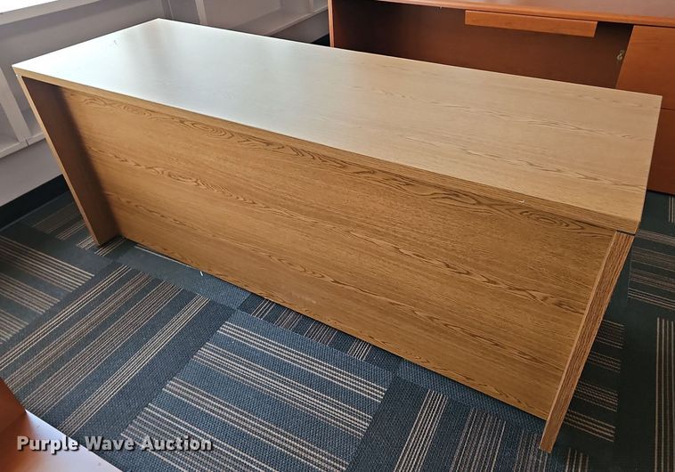 image for item MP9328 Office furniture