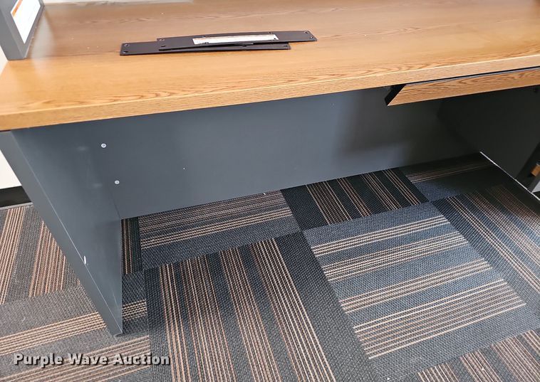 image for item MP9329 Office furniture