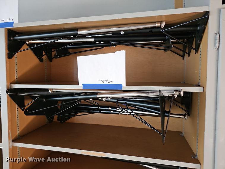 image for item MP9349 (4) round tables