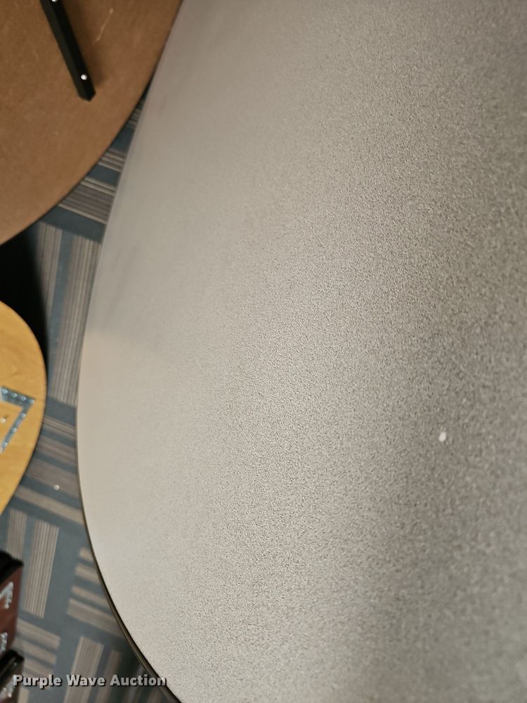 image for item MP9350 (8) round tables