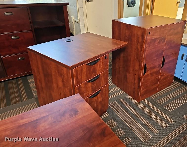 image for item MP9373 Office furniture