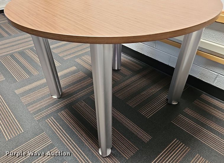 image for item MP9375 (2) tables