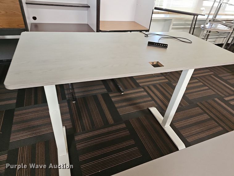 image for item MP9379 (6) desks