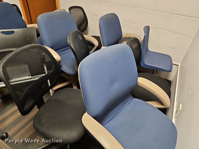 image for item MP9384 Approximately 25 office chairs