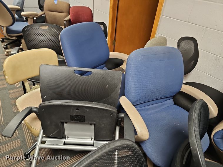 image for item MP9384 Approximately 25 office chairs