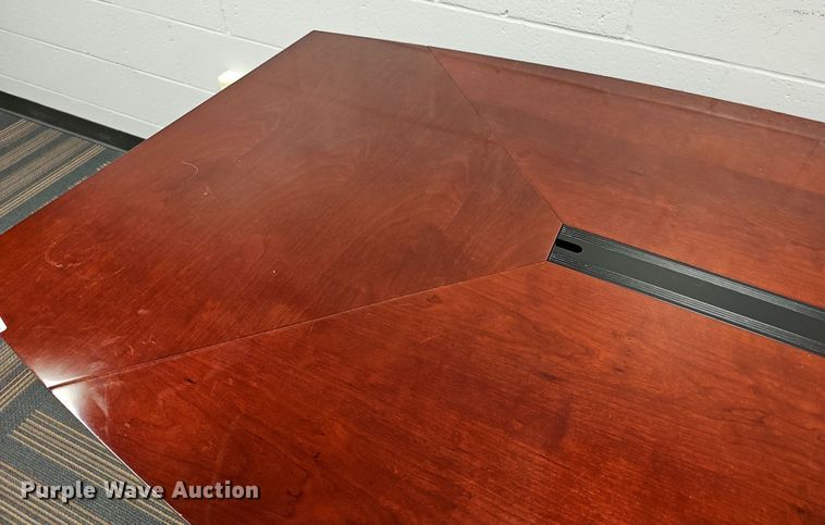image for item MP9385 Conference table