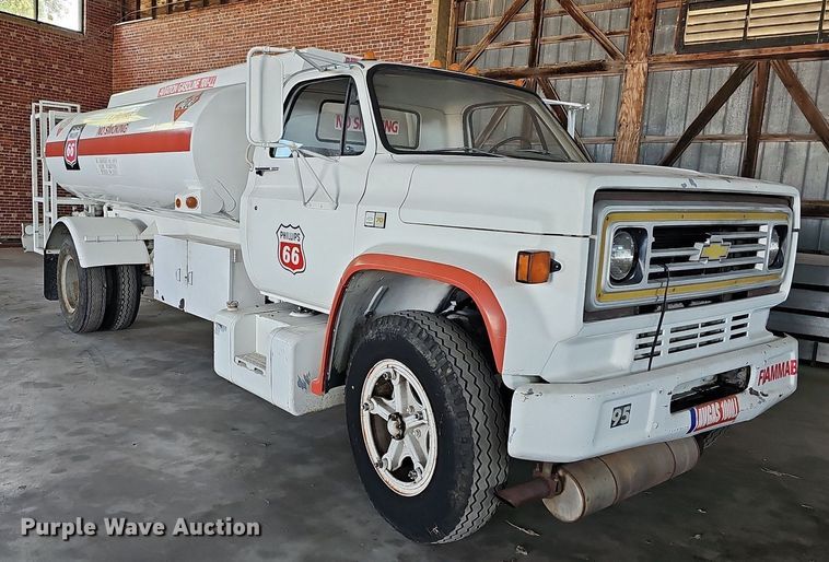 image for item MP9393 1986 Chevrolet C70  fuel truck