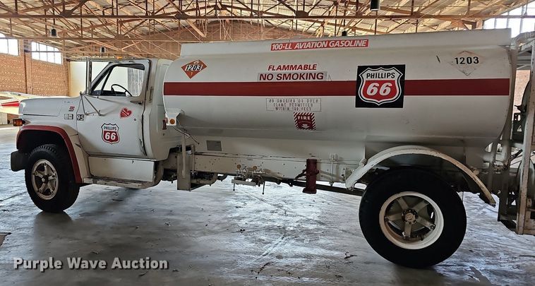 image for item MP9393 1986 Chevrolet C70  fuel truck