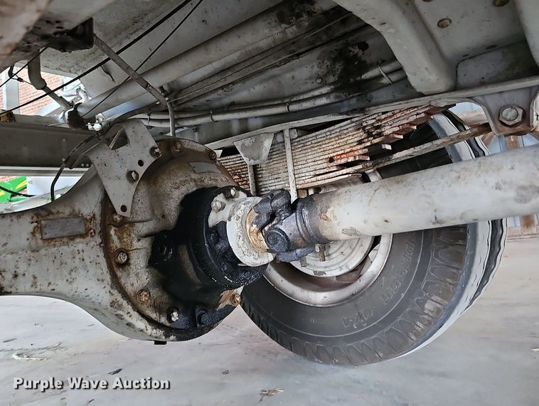 image for item MP9393 1986 Chevrolet C70  fuel truck