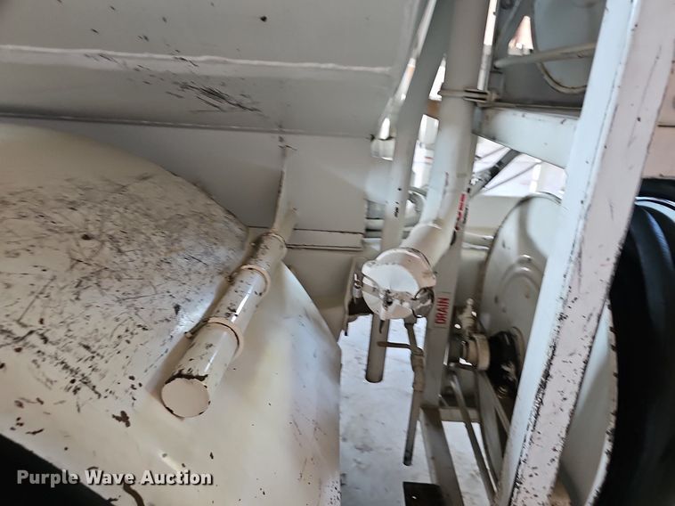 image for item MP9393 1986 Chevrolet C70  fuel truck