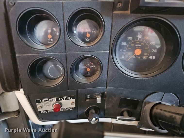 image for item MP9393 1986 Chevrolet C70  fuel truck