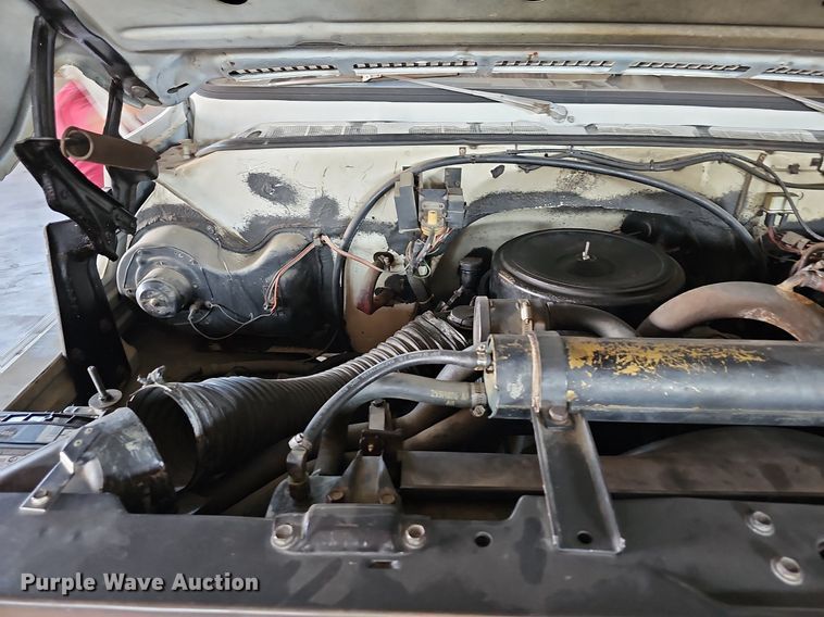 image for item MP9393 1986 Chevrolet C70  fuel truck