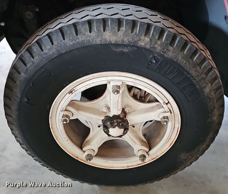 image for item MP9393 1986 Chevrolet C70  fuel truck