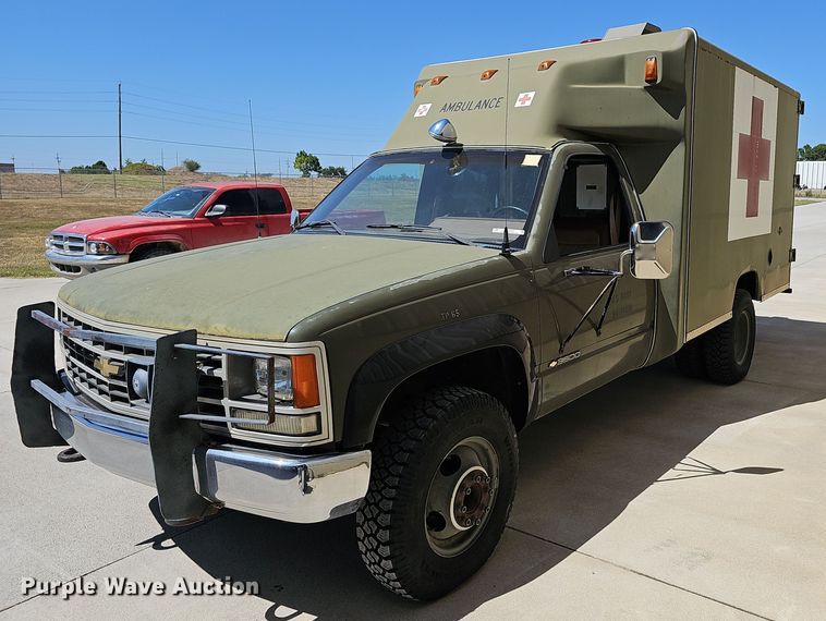 image for item MP9399 1990 Chevrolet C3500  ambulance