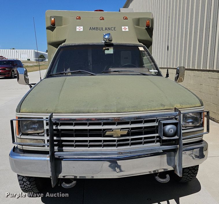 image for item MP9399 1990 Chevrolet C3500  ambulance