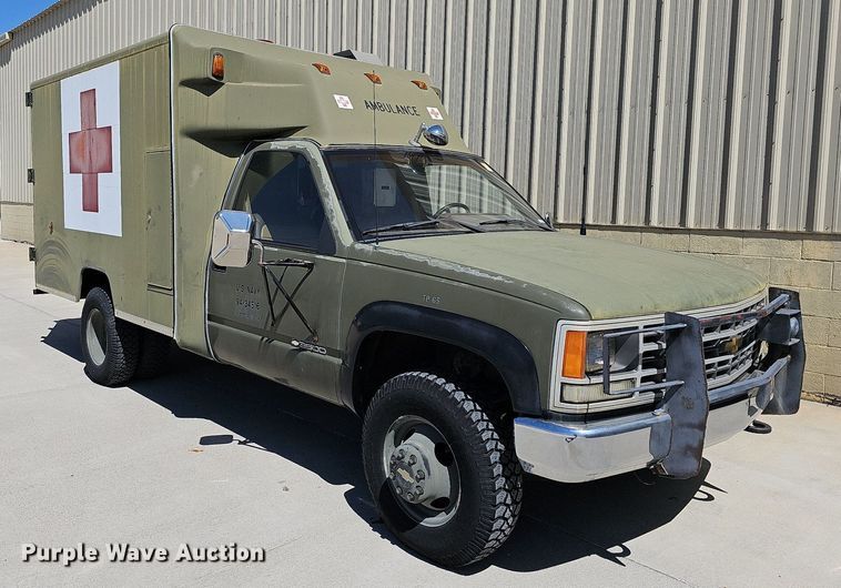 image for item MP9399 1990 Chevrolet C3500  ambulance