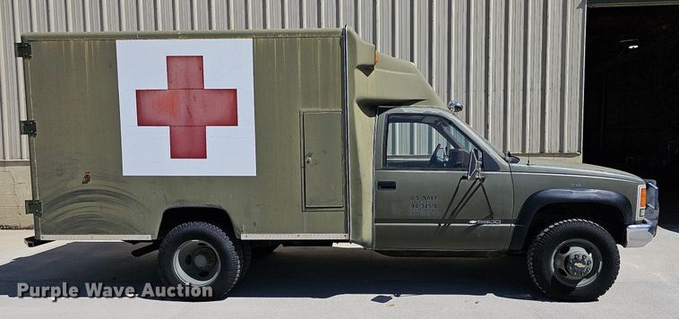 image for item MP9399 1990 Chevrolet C3500  ambulance