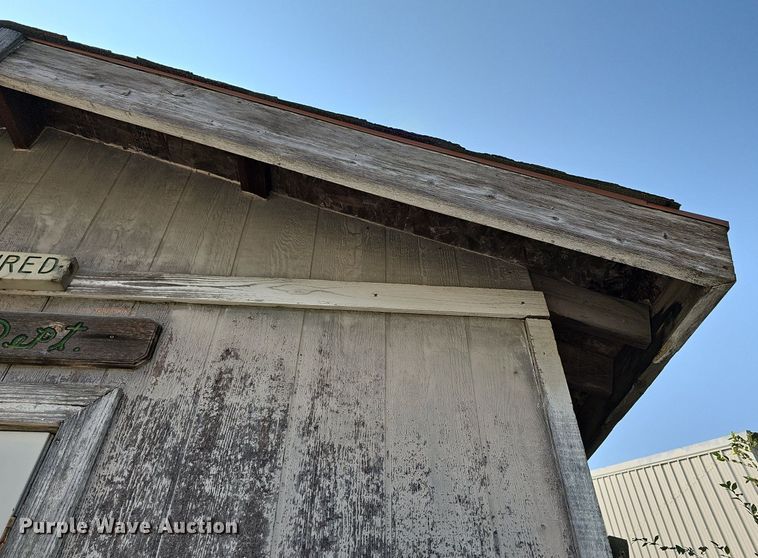 image for item MP9406 Wood storage shed