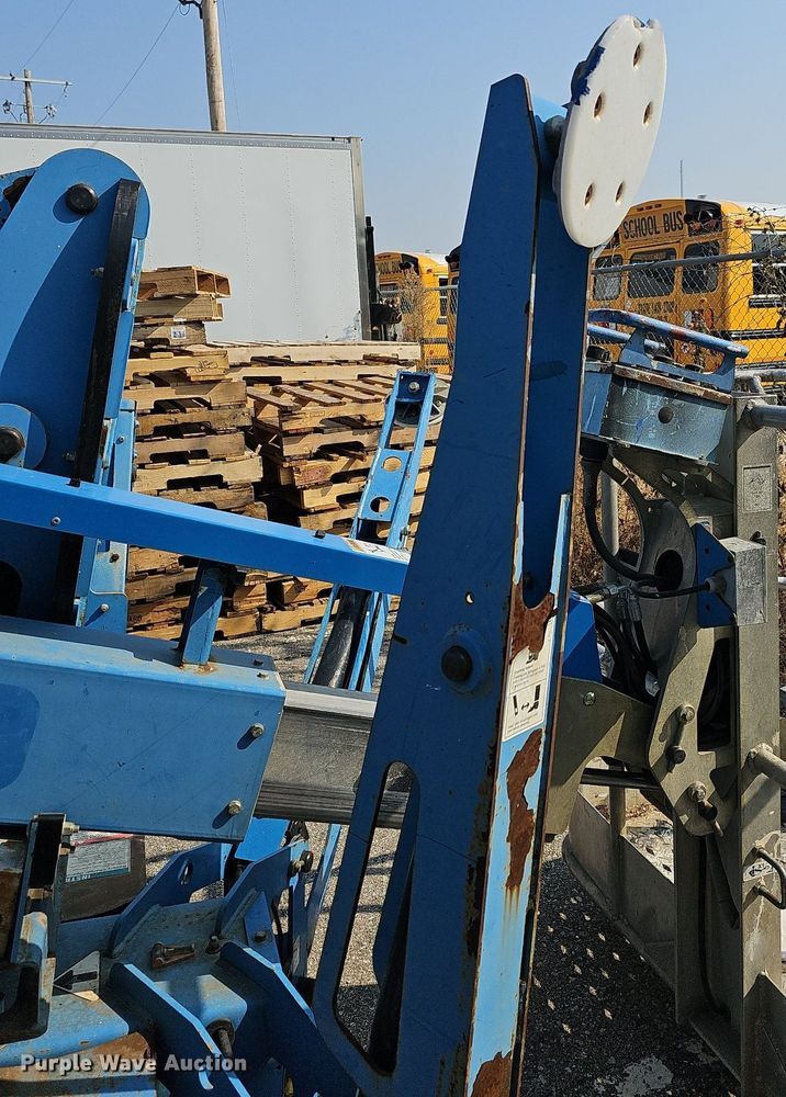 image for item MP9413 2008 Genie TZ 34/20  boom lift