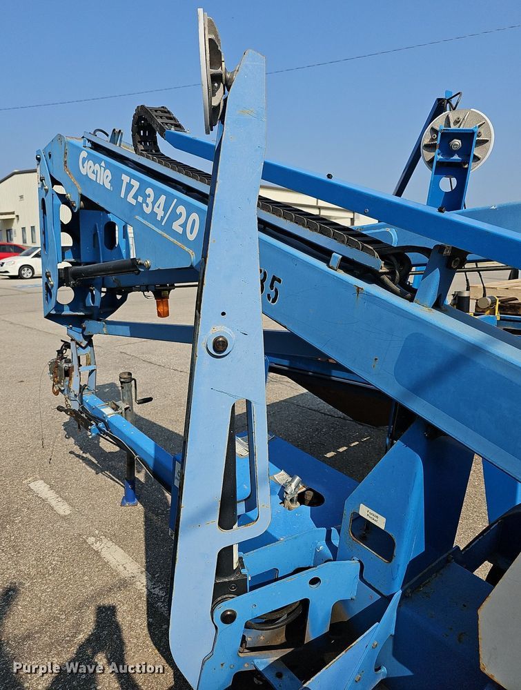 image for item MP9413 2008 Genie TZ 34/20  boom lift