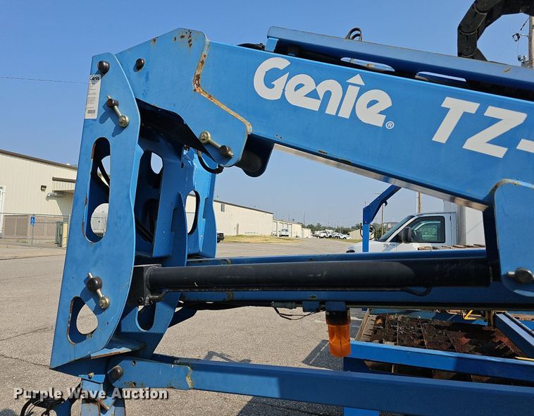 image for item MP9413 2008 Genie TZ 34/20  boom lift
