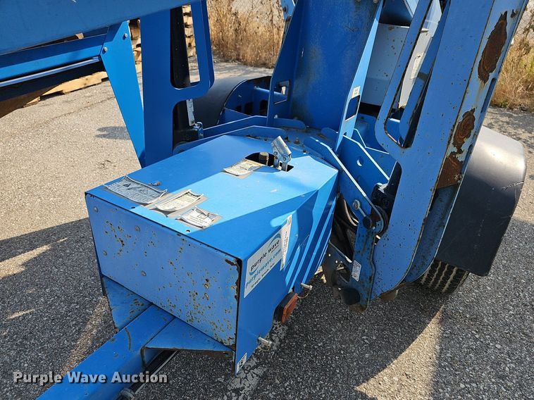 image for item MP9413 2008 Genie TZ 34/20  boom lift
