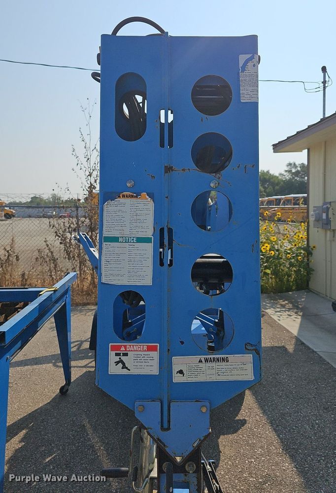 image for item MP9413 2008 Genie TZ 34/20  boom lift