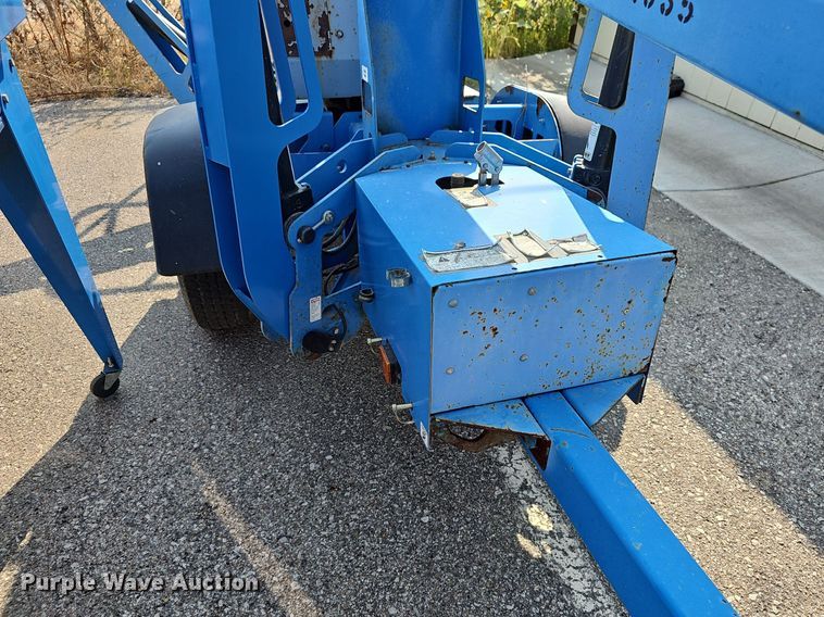 image for item MP9413 2008 Genie TZ 34/20  boom lift