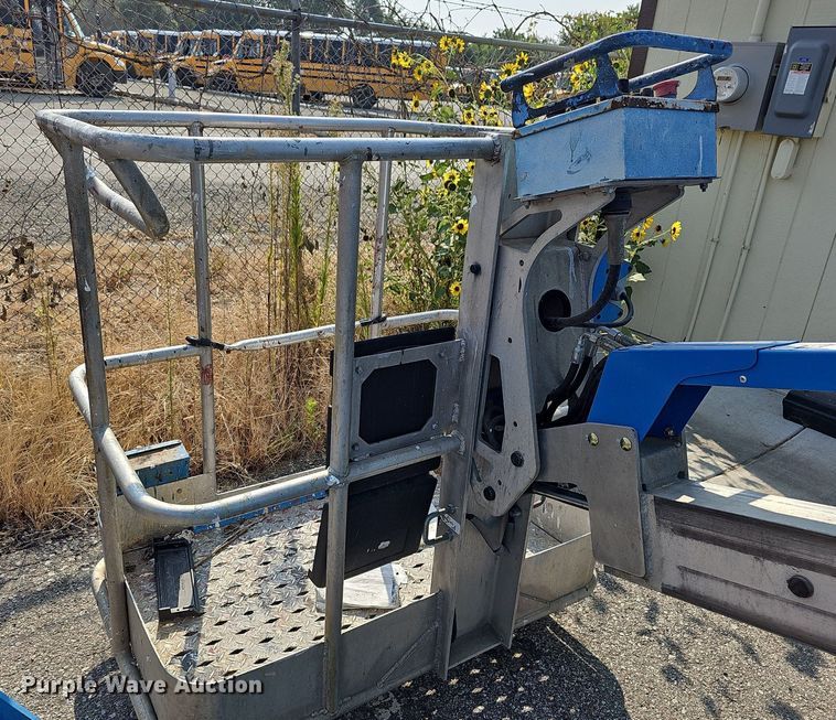 image for item MP9413 2008 Genie TZ 34/20  boom lift