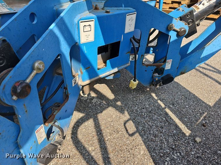 image for item MP9413 2008 Genie TZ 34/20  boom lift
