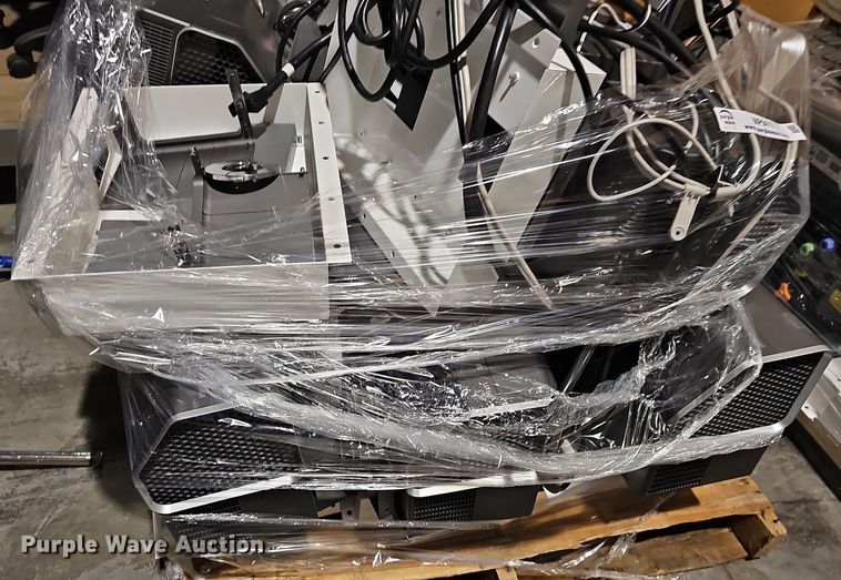 image for item MP9417 Approximately (16) Smart UX60 projectors