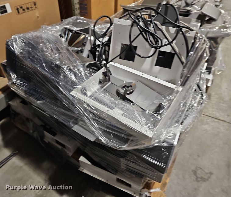 image for item MP9417 Approximately (16) Smart UX60 projectors