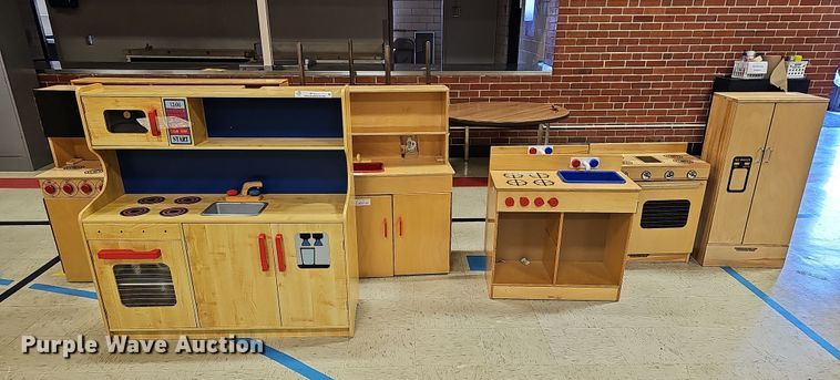 image for item MP9423 (8) Children's play kitchens