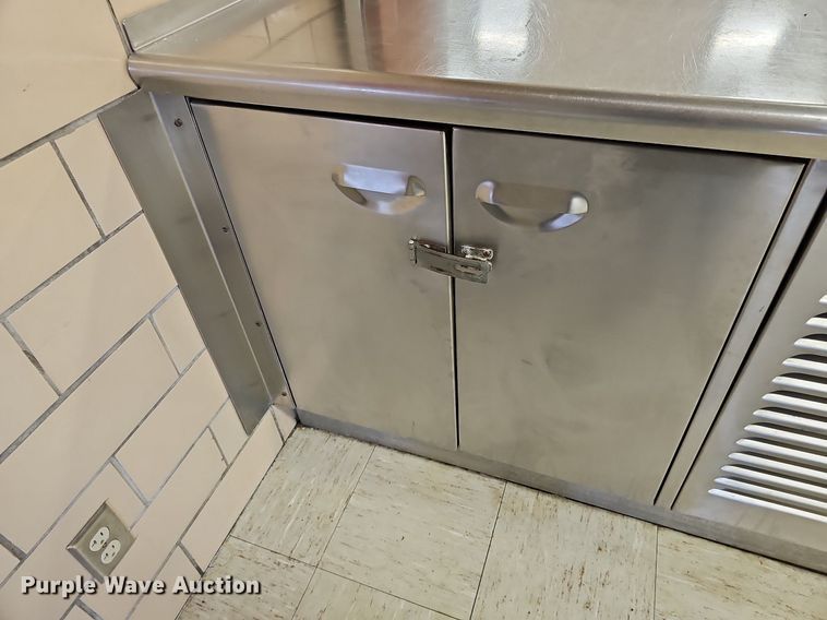 image for item MP9428 Restaurant equipment