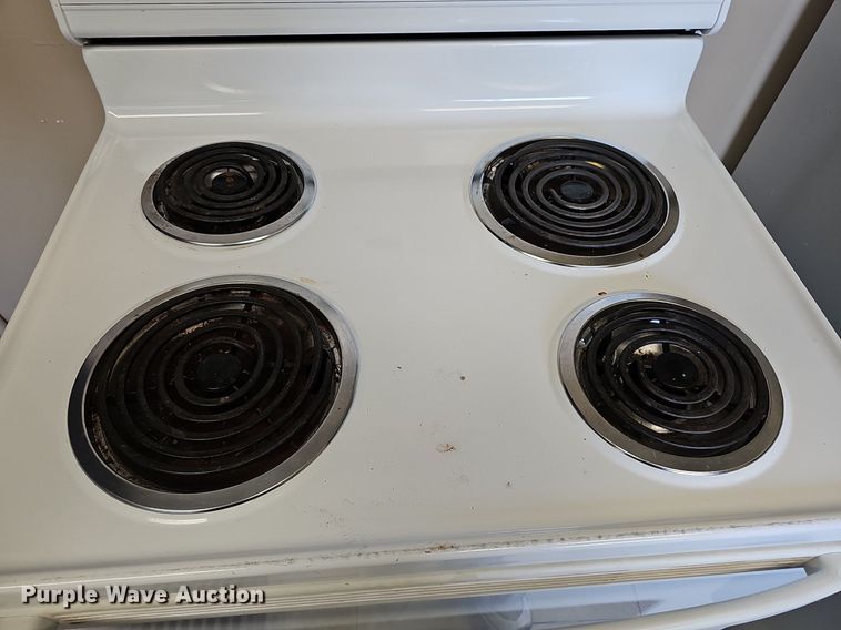 image for item MP9432 Estate  electric stove