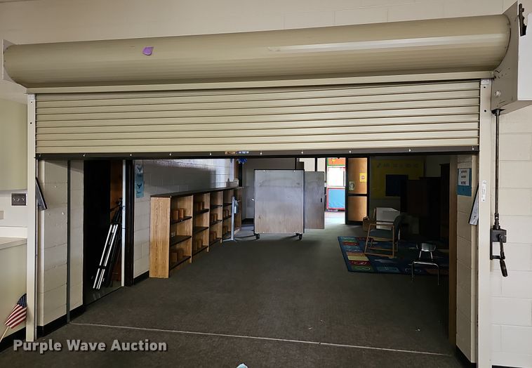 image for item MP9435 12' overhead door