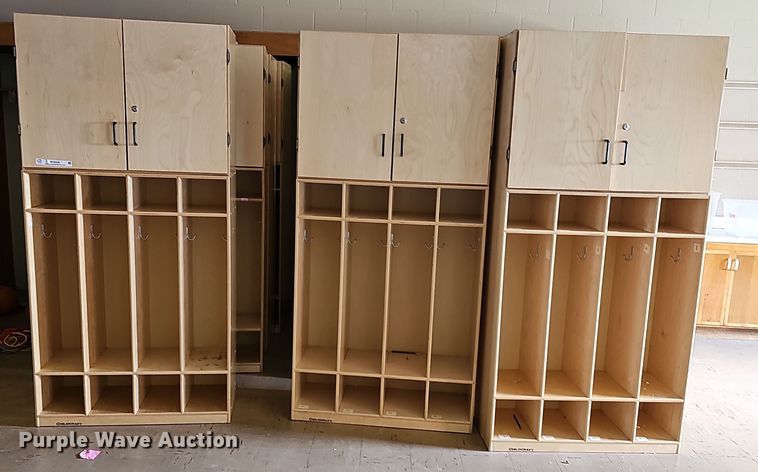 image for item MP9439 (15) wood cubbies